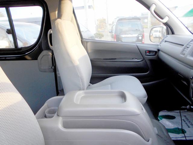 ハイエースワゴン DX 4WD 4型バットフェイス&テール スポイラー LEDヘッドライト&フォグ リアヒーター&クーラー 走行85000キロ 10人乗り(26枚目)