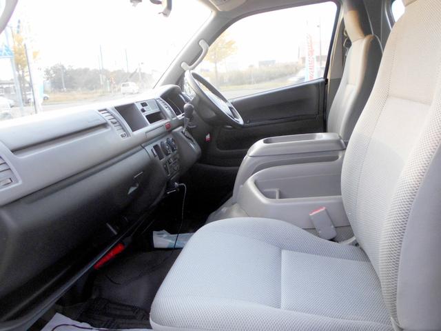 ハイエースワゴン DX 4WD 4型バットフェイス&テール スポイラー LEDヘッドライト&フォグ リアヒーター&クーラー 走行85000キロ 10人乗り(35枚目)