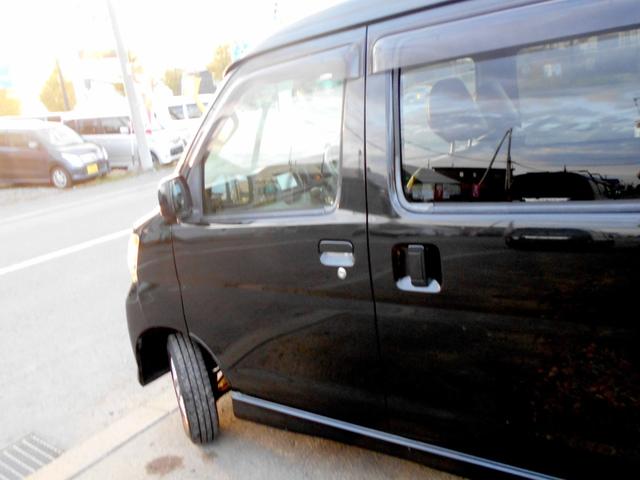 アトレーワゴン カスタムターボＲＳ　両側スライド　黒革調シートカバー　タイミングベルトチェーン　リアスポ　ＨＩＤ　夏冬タイヤ付（6枚目）