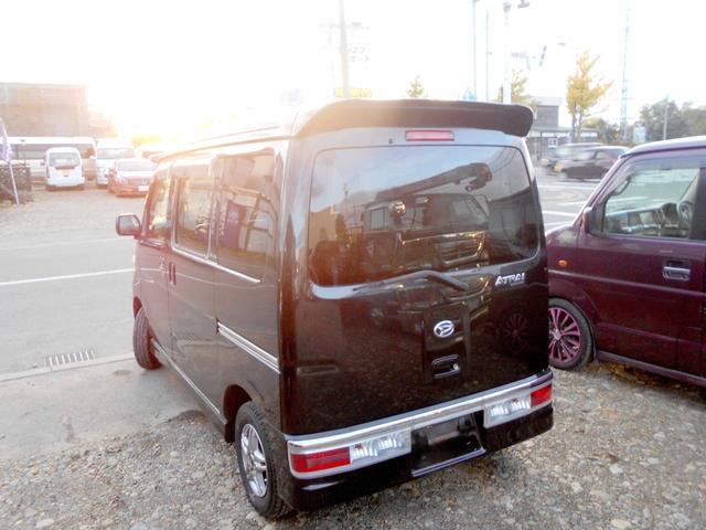 アトレーワゴン カスタムターボＲＳ　両側スライド　黒革調シートカバー　タイミングベルトチェーン　リアスポ　ＨＩＤ　夏冬タイヤ付（9枚目）