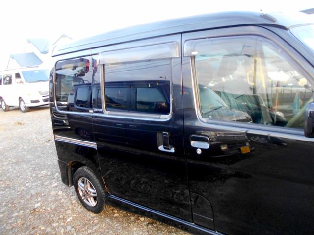 アトレーワゴン カスタムターボＲＳ　両側スライド　黒革調シートカバー　タイミングベルトチェーン　リアスポ　ＨＩＤ　夏冬タイヤ付（16枚目）