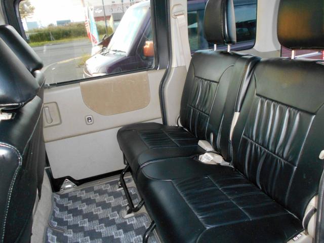 アトレーワゴン カスタムターボＲＳ　両側スライド　黒革調シートカバー　タイミングベルトチェーン　リアスポ　ＨＩＤ　夏冬タイヤ付（26枚目）