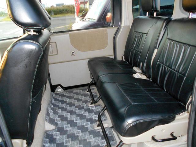 アトレーワゴン カスタムターボＲＳ　両側スライド　黒革調シートカバー　タイミングベルトチェーン　リアスポ　ＨＩＤ　夏冬タイヤ付（27枚目）