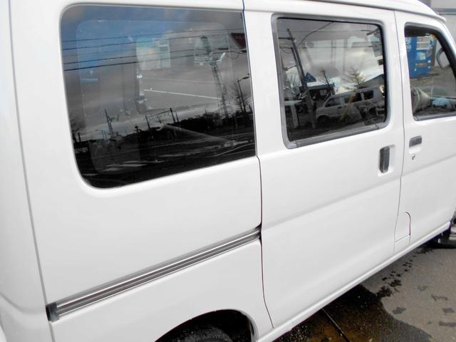 ハイゼットカーゴ スペシャル　４ＷＤ　６６０スペシャル　両側スライド　修復歴無し　走行６８０００キロ　ハイルーフ（13枚目）