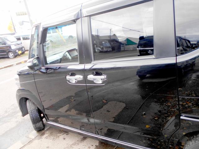 Ｎ－ＢＯＸカスタム Ｇ・Ｌパッケージ　電動パワースライド　スマートキー　プッシュスタート　エンジンスターター　ＥＴＣ　ナビ＆バックカメラ　走行７８０００キロ　タイミングベルトチェーン　リアスポ　ＨＩＤ（7枚目）