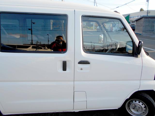 ミニキャブバン ＣＳ　切替式４ＷＤ　６６０ＣＳ　両側スライド　走行６００００キロ　夏冬タイヤ付（13枚目）