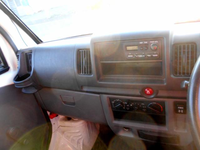 ミニキャブバン ＣＳ　切替式４ＷＤ　６６０ＣＳ　両側スライド　走行６００００キロ　夏冬タイヤ付（34枚目）