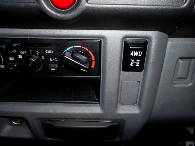 ミニキャブバン ＣＳ　切替式４ＷＤ　６６０ＣＳ　両側スライド　走行６００００キロ　夏冬タイヤ付（35枚目）