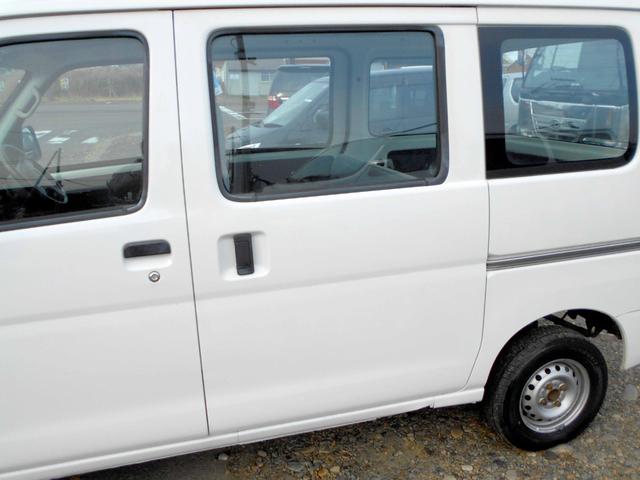 ハイゼットカーゴ スペシャル　４ＷＤ　６６０スペシャル　両側スライド　修復歴無し　タイミングベルトチェーン　走行６７０００キロ　リアヒーター（5枚目）
