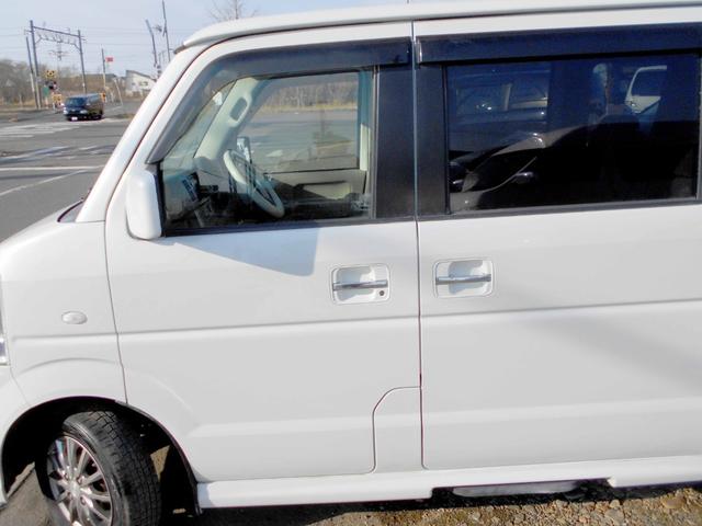 エブリイワゴン ＰＺターボスペシャル　４ＷＤ　６６０ＰＺターボスペシャル　両側電動パワースライド　修復歴無し　走行７８０００キロ　リアヒーター　タイミングベルトチェーン　ＨＩＤ（4枚目）