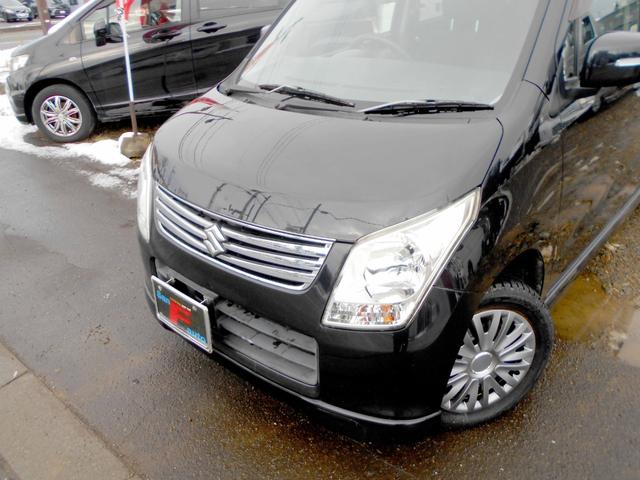 ワゴンＲ リミテッド　４ＷＤ　６６０リミテッド　スマートキー　プッシュスタート　走行６００００キロ　ＨＩＤ　バックカメラ（2枚目）