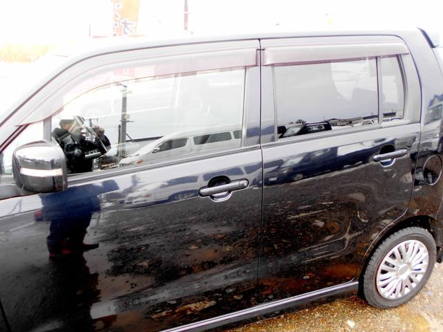 ワゴンＲ リミテッド　４ＷＤ　６６０リミテッド　スマートキー　プッシュスタート　走行６００００キロ　ＨＩＤ　バックカメラ（4枚目）