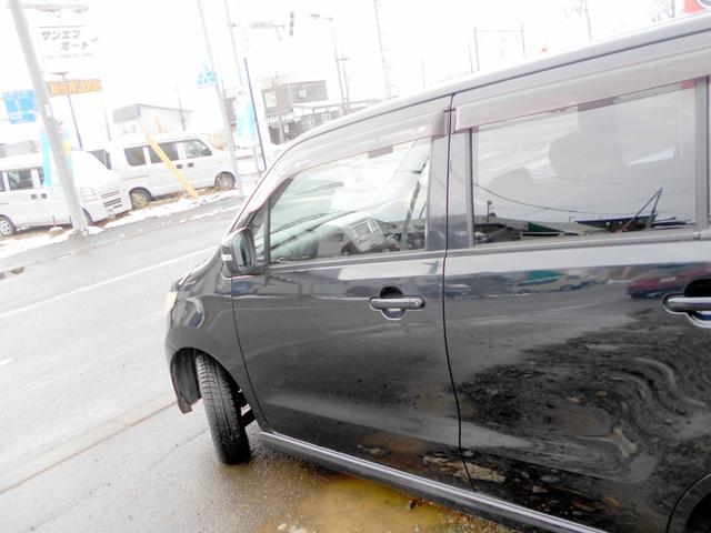 ワゴンＲ リミテッド　４ＷＤ　６６０リミテッド　スマートキー　プッシュスタート　走行６００００キロ　ＨＩＤ　バックカメラ（6枚目）