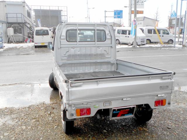 キャリイトラック ＫＣエアコン・パワステ　４ＷＤ　６６０ＫＣ　パワステ　エアコン付　３方開　走行３８０００キロ（10枚目）