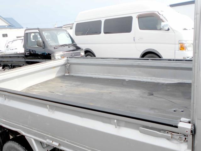 キャリイトラック ＫＣエアコン・パワステ　４ＷＤ　６６０ＫＣ　パワステ　エアコン付　３方開　走行３８０００キロ（16枚目）