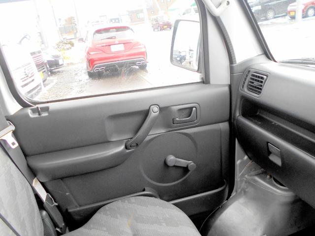 キャリイトラック ＫＣエアコン・パワステ　４ＷＤ　６６０ＫＣ　パワステ　エアコン付　３方開　走行３８０００キロ（29枚目）