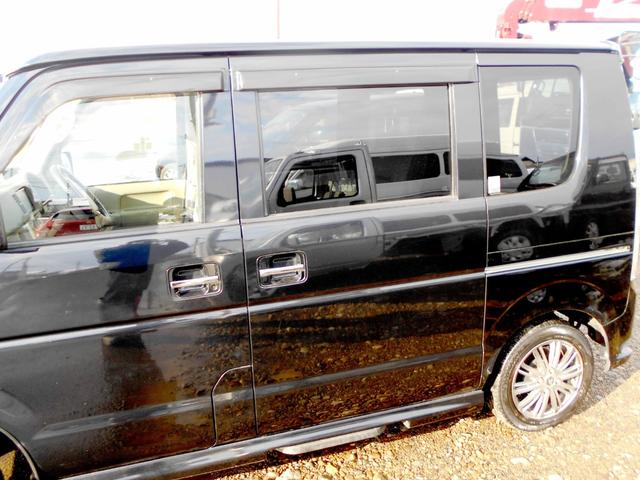 スクラムワゴン ＰＺターボ　スペシャルパッケージ　４ＷＤ　６６０ＰＺターボスペシャル　両側電動パワースライド　修復歴無し　エンジンスターター　新品タービン搭載　ＨＩＤ　ナビ　リアヒーター　後期型（7枚目）