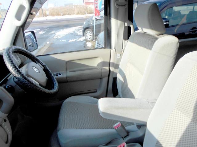 スクラムワゴン ＰＺターボ　スペシャルパッケージ　４ＷＤ　６６０ＰＺターボスペシャル　両側電動パワースライド　修復歴無し　エンジンスターター　新品タービン搭載　ＨＩＤ　ナビ　リアヒーター　後期型（32枚目）