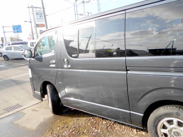 ハイエースバン ロングスーパーＧＬ　４ＷＤ　５ドア　２．５ＤＴ　両側スライド　４型フェイス＆スポイラー　ＬＥＤヘッド＆フォグ　革調シートカバー　エアロボンネット　リアヒーター＆クーラー　タイミングベルト交換済（8枚目）