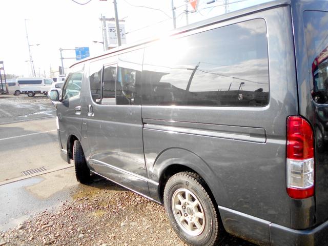 ハイエースバン ロングスーパーＧＬ　４ＷＤ　５ドア　２．５ＤＴ　両側スライド　４型フェイス＆スポイラー　ＬＥＤヘッド＆フォグ　革調シートカバー　エアロボンネット　リアヒーター＆クーラー　タイミングベルト交換済（9枚目）