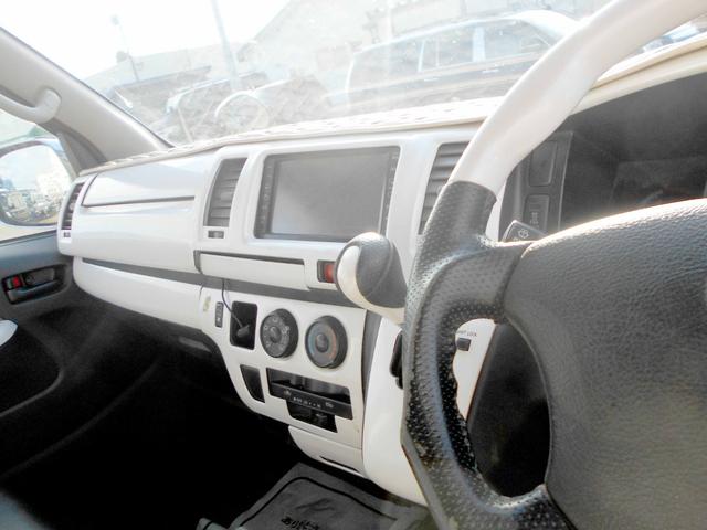 ハイエースバン ロングスーパーＧＬ　４ＷＤ　５ドア　２．５ＤＴ　両側スライド　４型フェイス＆スポイラー　ＬＥＤヘッド＆フォグ　革調シートカバー　エアロボンネット　リアヒーター＆クーラー　タイミングベルト交換済（26枚目）
