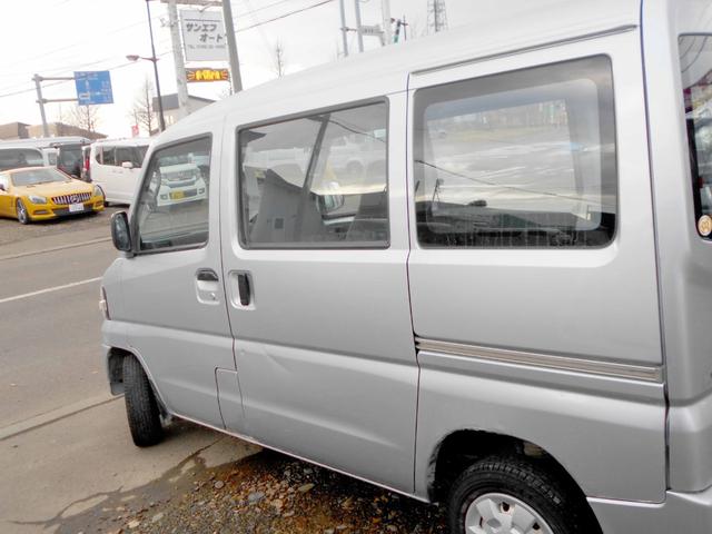 ミニキャブバン ＣＤ　切替式パートタイム４ＷＤ　６６０ＣＤ　オートマ　走行３５０００キロ（6枚目）