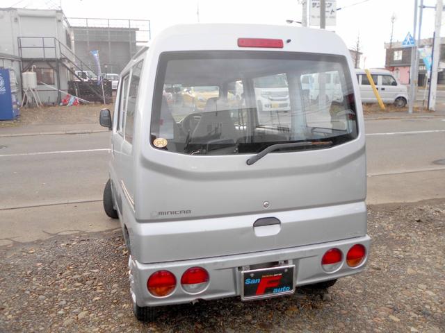 ミニキャブバン ＣＤ　切替式パートタイム４ＷＤ　６６０ＣＤ　オートマ　走行３５０００キロ（10枚目）