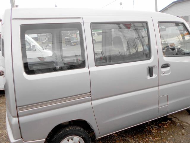 ミニキャブバン ＣＤ　切替式パートタイム４ＷＤ　６６０ＣＤ　オートマ　走行３５０００キロ（14枚目）