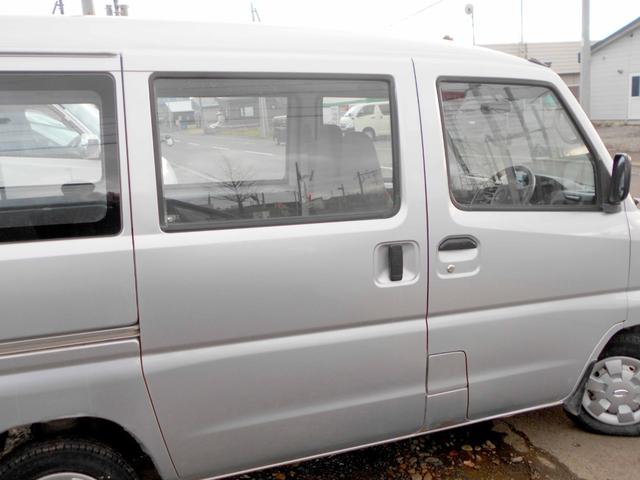 ミニキャブバン ＣＤ　切替式パートタイム４ＷＤ　６６０ＣＤ　オートマ　走行３５０００キロ（15枚目）