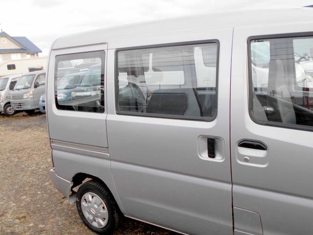 ミニキャブバン ＣＤ　切替式パートタイム４ＷＤ　６６０ＣＤ　オートマ　走行３５０００キロ（16枚目）
