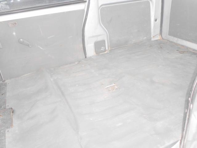 ミニキャブバン ＣＤ　切替式パートタイム４ＷＤ　６６０ＣＤ　オートマ　走行３５０００キロ（31枚目）