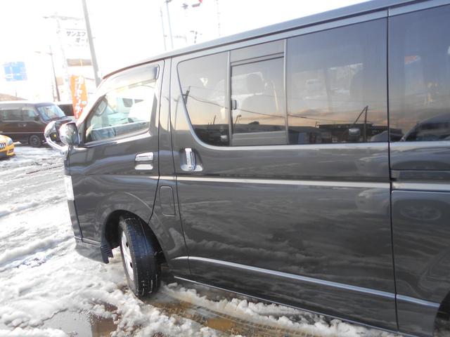 ハイエースバン ロングスーパーGL 2.5DT 4型フェイス スポイラー テール LEDヘッド&フォグ 木目調パネル コンビハンドル リアヒーター&クーラー ナビ バックカメラ(4枚目)
