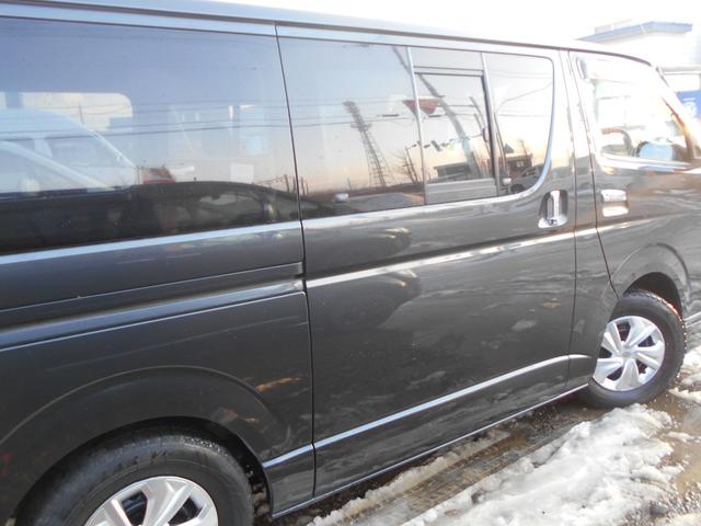 ハイエースバン ロングスーパーGL 2.5DT 4型フェイス スポイラー テール LEDヘッド&フォグ 木目調パネル コンビハンドル リアヒーター&クーラー ナビ バックカメラ(12枚目)