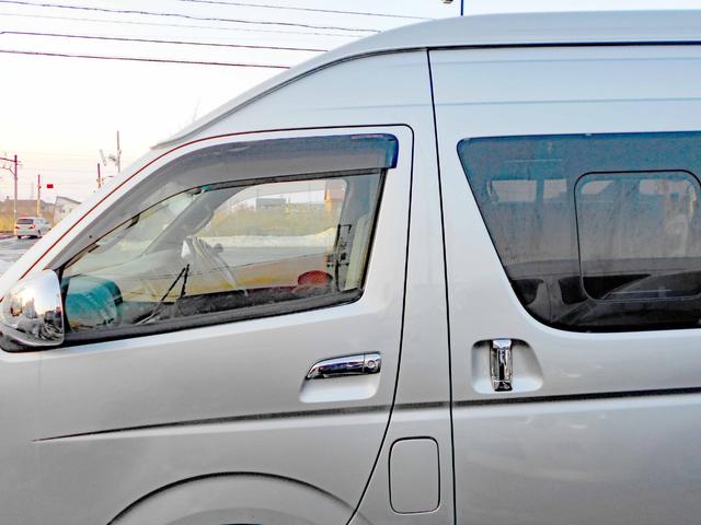 ハイエースバン SロングDX 4WD 2.5DT 4型フェイス&スポイラー テール 修復歴無し LEDヘッド&フォグ コンビハンドル 100V電源 リアヒーター 1オーナー車 ヒッチメンバー(3枚目)