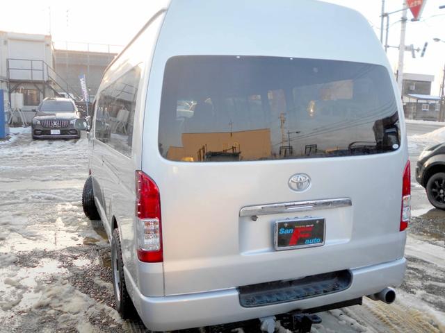 ハイエースバン SロングDX 4WD 2.5DT 4型フェイス&スポイラー テール 修復歴無し LEDヘッド&フォグ コンビハンドル 100V電源 リアヒーター 1オーナー車 ヒッチメンバー(12枚目)