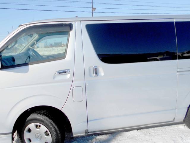 レジアスエースバン ロングスーパーＧＬ　４ＷＤ　２．５ＤＴ　スーパーＧＬ　４型フェイス＆スポイラー　ＬＥＤヘッドライト＆フォグ　１００Ｖ電源　バックカメラ　ＥＴＣ　リアヒーター＆クーラー　タイミングベルト交換済　夏冬タイヤ付（5枚目）
