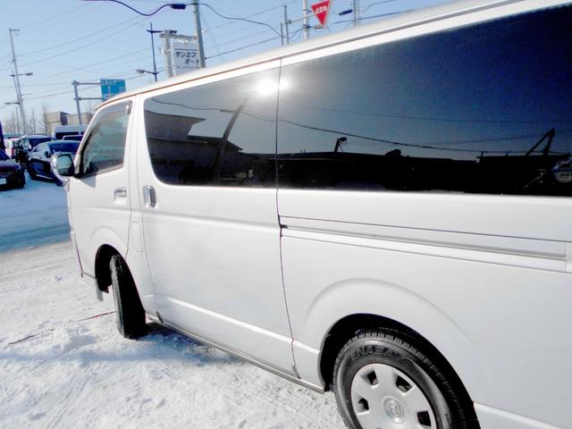 レジアスエースバン ロングスーパーＧＬ　４ＷＤ　２．５ＤＴ　スーパーＧＬ　４型フェイス＆スポイラー　ＬＥＤヘッドライト＆フォグ　１００Ｖ電源　バックカメラ　ＥＴＣ　リアヒーター＆クーラー　タイミングベルト交換済　夏冬タイヤ付（8枚目）