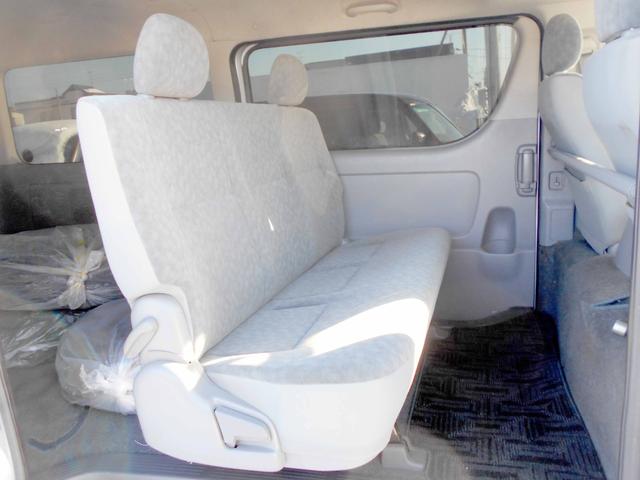 レジアスエースバン ロングスーパーＧＬ　４ＷＤ　２．５ＤＴ　スーパーＧＬ　４型フェイス＆スポイラー　ＬＥＤヘッドライト＆フォグ　１００Ｖ電源　バックカメラ　ＥＴＣ　リアヒーター＆クーラー　タイミングベルト交換済　夏冬タイヤ付（28枚目）