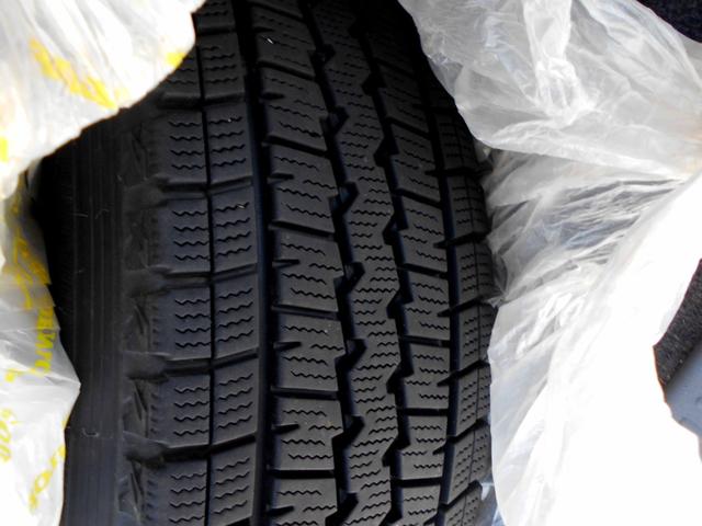 レジアスエースバン ロングスーパーＧＬ　４ＷＤ　２．５ＤＴ　スーパーＧＬ　４型フェイス＆スポイラー　ＬＥＤヘッドライト＆フォグ　１００Ｖ電源　バックカメラ　ＥＴＣ　リアヒーター＆クーラー　タイミングベルト交換済　夏冬タイヤ付（43枚目）