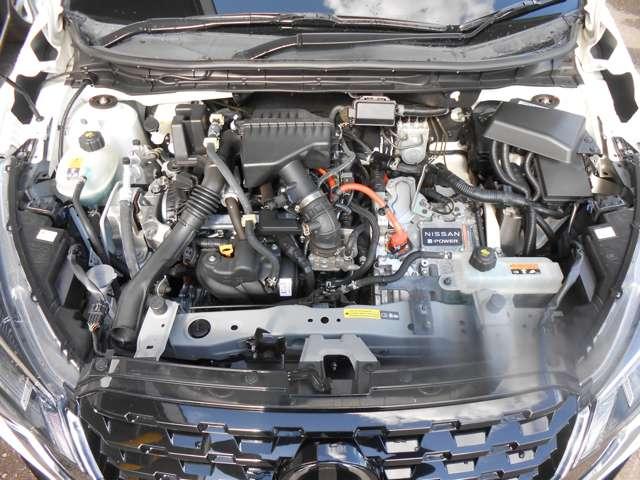 キックス １．２　Ｘ　ＦＯＵＲ　ツートーン　インテリアエディション（ｅ－ＰＯＷＥＲ）　４ＷＤ　プロパイロット・アラウンドビューモニター（11枚目）