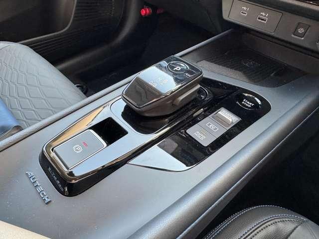 ノート 1.2 AUTECH クロスオーバー FOUR 4WD 試乗車アップ エマージェンシーブレーキ メ(11枚目)