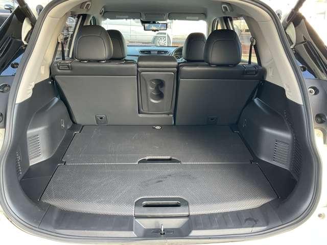 エクストレイル ２．０　２０Ｘ　２列車　４ＷＤ　メモリーナビゲーション（15枚目）