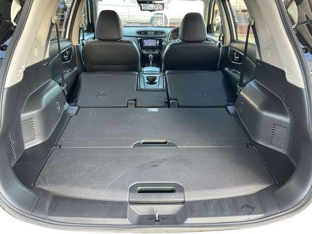 エクストレイル ２．０　２０Ｘ　２列車　４ＷＤ　メモリーナビゲーション（17枚目）