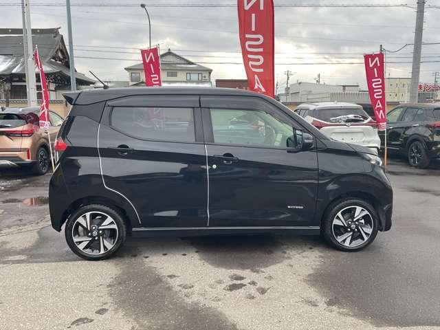 デイズ 660 ハイウェイスターGターボ 4WD プロパイロット 9インチ純正ナビ(6枚目)