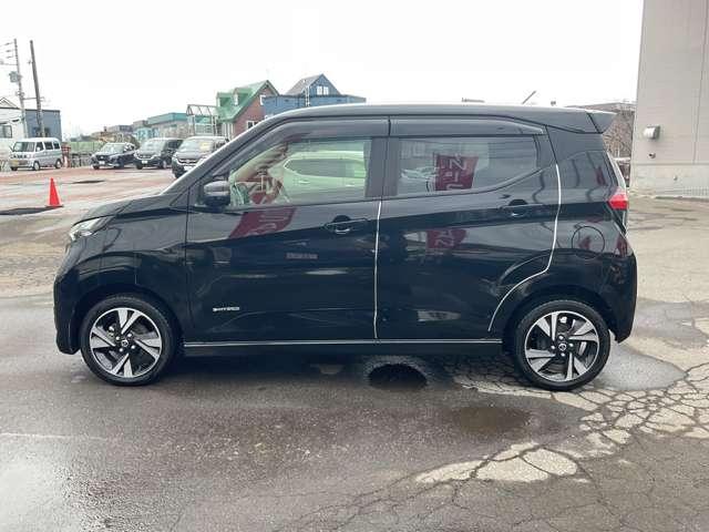 デイズ 660 ハイウェイスターGターボ 4WD プロパイロット 9インチ純正ナビ(7枚目)