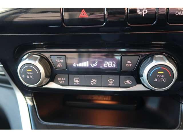 セレナ ２．０　ハイウェイスター　４ＷＤ　純正８インチナビ　リヤモニター（6枚目）