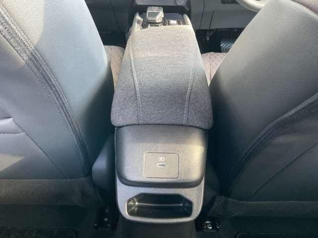 オーラ 1.2 G FOUR 4WD アラウンドビューモニター シートヒーター(17枚目)