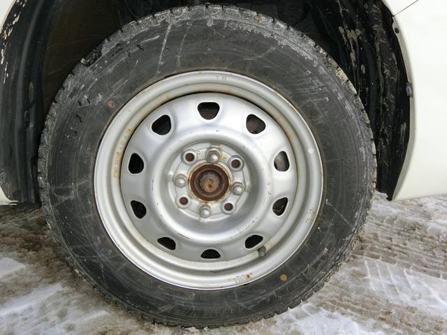サクシードバン ＵＬ　ＥＴＣ　４ＷＤ　４ナンバー（１年車検）　冬タイヤ装着（31枚目）