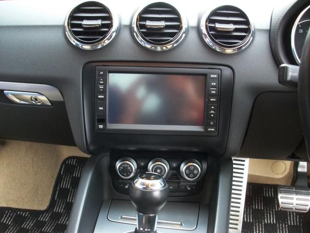 ＴＴクーペ ２．０ＴＦＳＩ　クワトロ　２．０ＴＦＳＩ　クワトロ　４ＷＤ（12枚目）