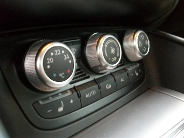 ＴＴクーペ ２．０ＴＦＳＩ　クワトロ　２．０ＴＦＳＩ　クワトロ　４ＷＤ（13枚目）